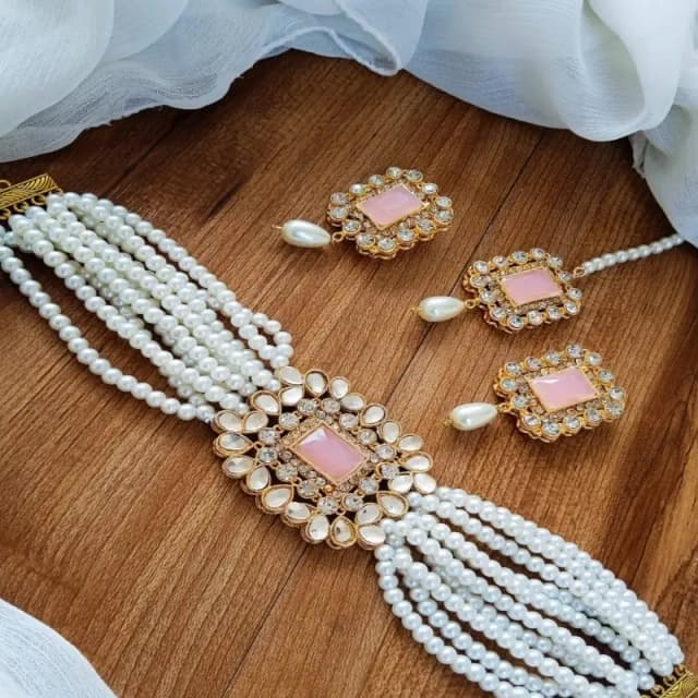 Heavy Kundan Chocker Set