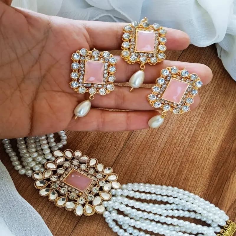 Heavy Kundan Chocker Set